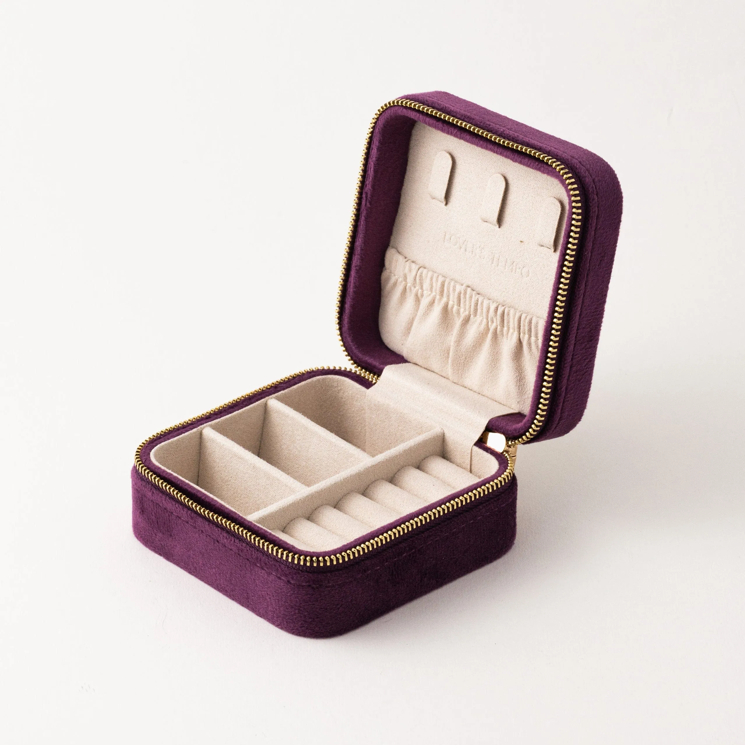 Bon Voyage Square Travel Case Amethyst