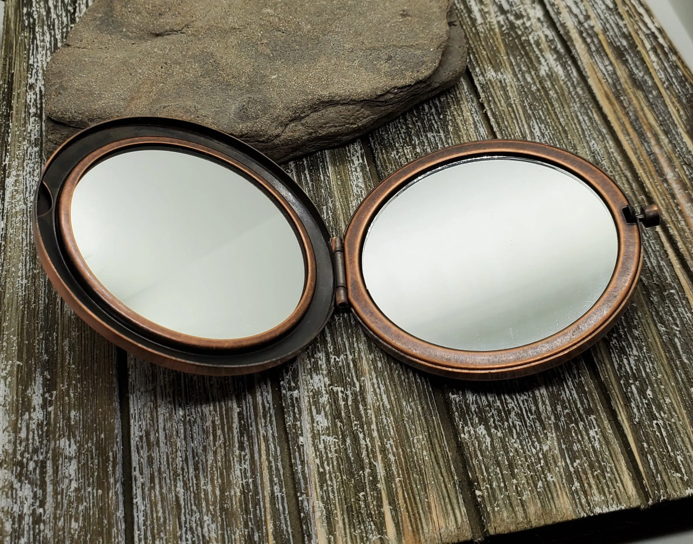 Handmade Victorian-Style Oxidized Rose Gold Steampunk Bee Compact Mirror.